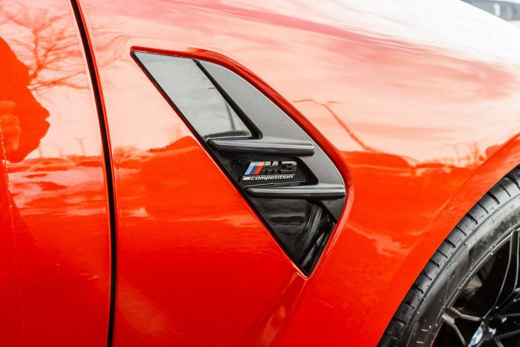 Used 2025 BMW M3 Competition w/ Premium Package image 4