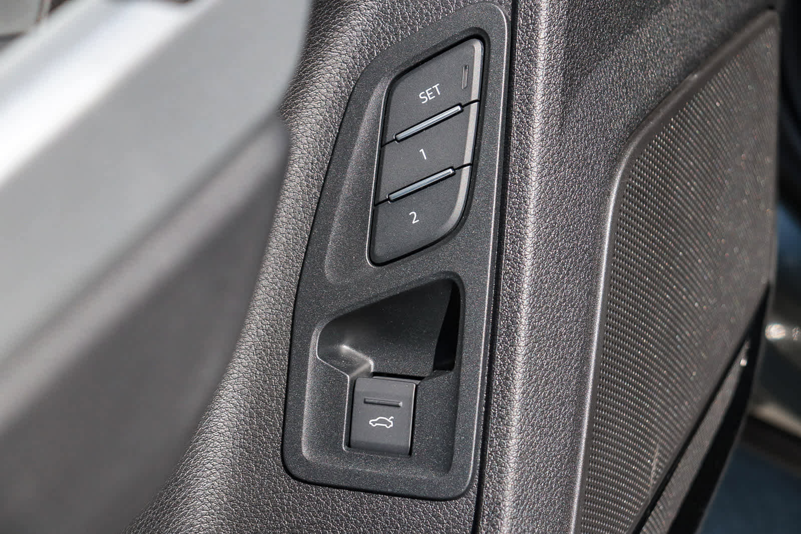 New 2025 Audi Q3 2.0T Premium image 29