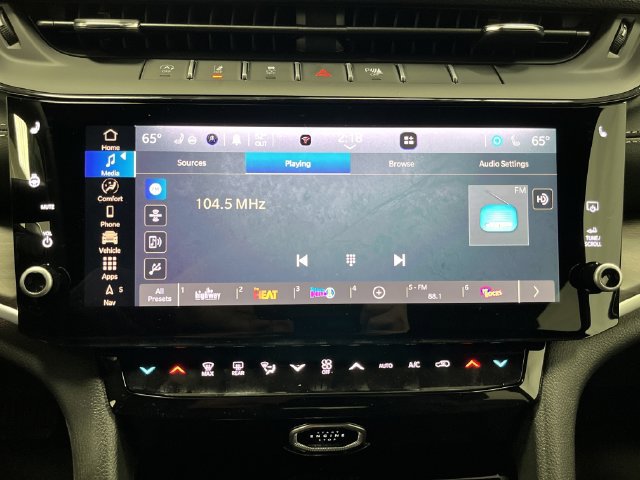 New 2026 Jeep Grand Cherokee Limited w/ Luxury Tech Group II AWD/4WD image 19