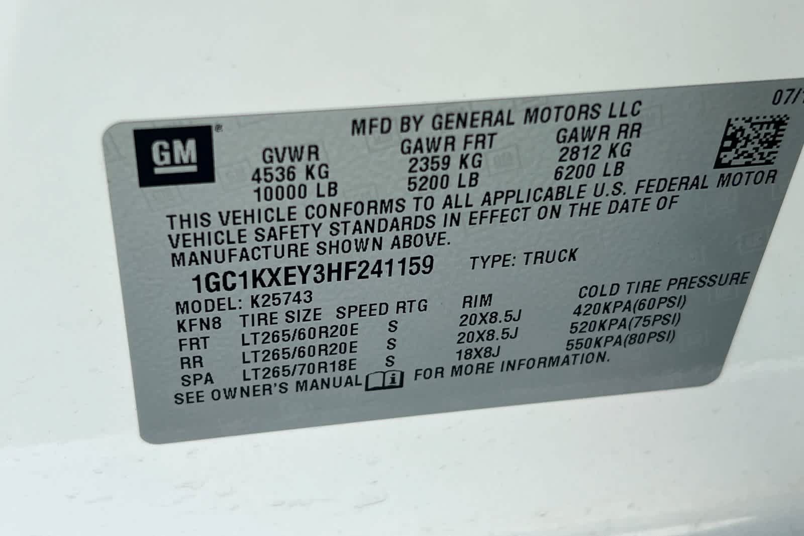 Used 2017 Chevrolet Silverado 2500 High Country w/ Duramax Plus Package AWD/4WD image 28