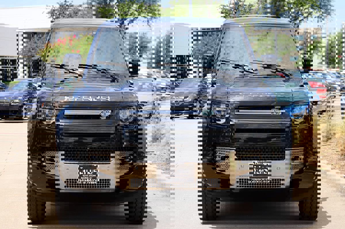 Used 2022 Land Rover Defender 110 X image 3