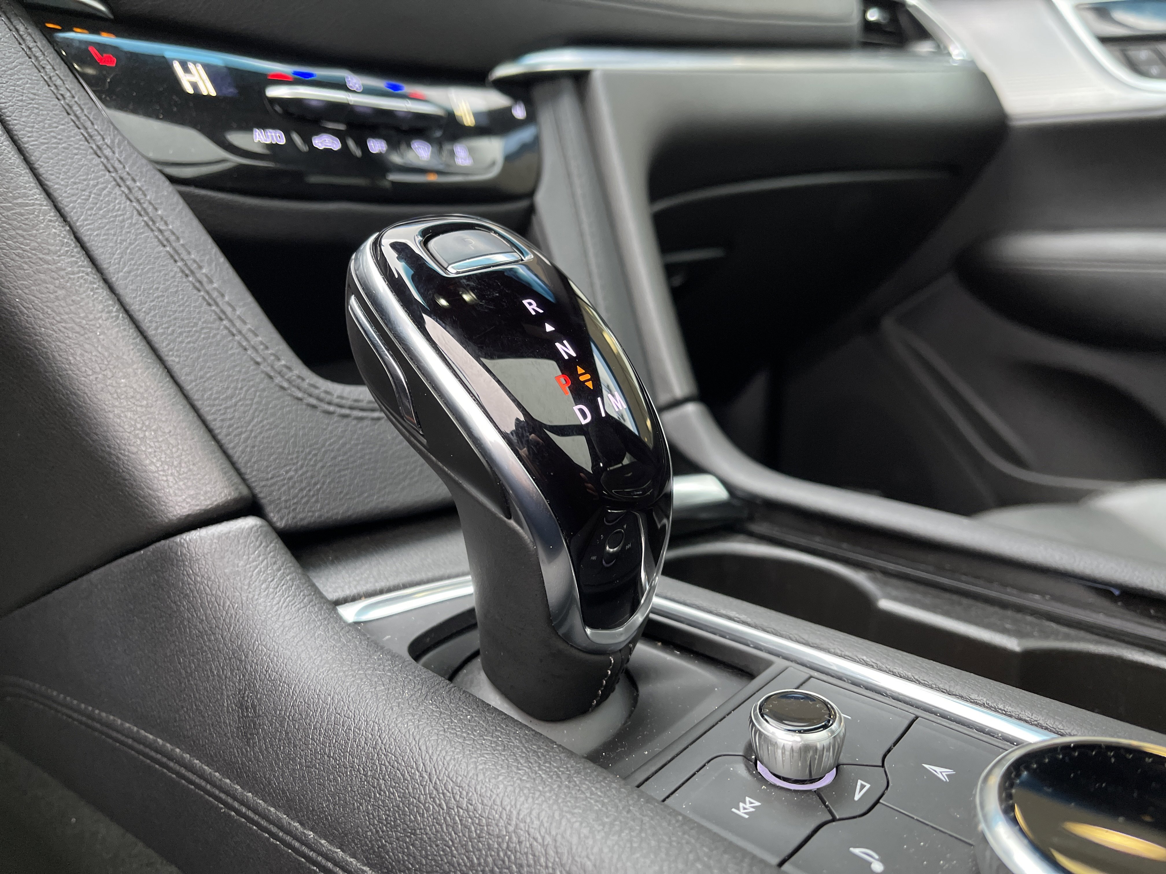 Certified 2025 Cadillac XT5 Premium Luxury image 34