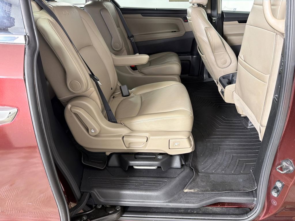 Used 2018 Honda Odyssey Elite image 16