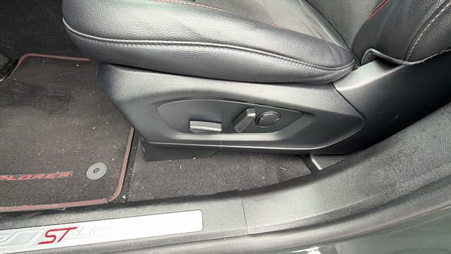 Used 2023 Ford Explorer ST-Line w/ Class IV Trailer Tow Package image 22