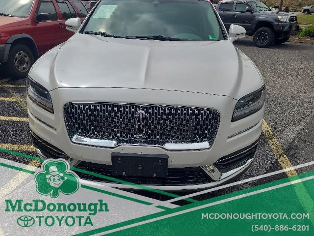 Used 2019 Lincoln Nautilus Reserve w/ Ultimate Package AWD/4WD image 3