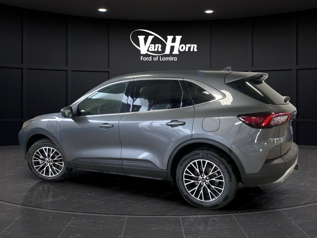 New 2025 Ford Escape SE w/ PHEV Premium Package FWD image 3