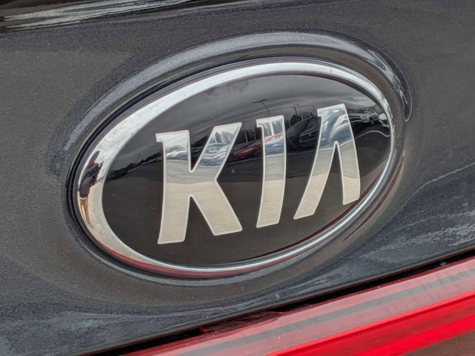 Used 2020 Kia Forte LXS image 12