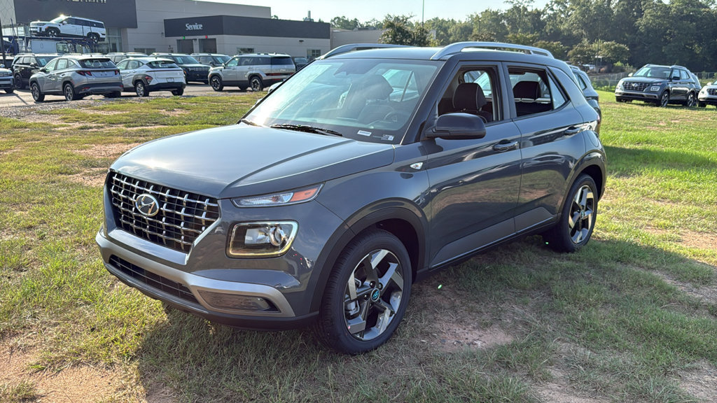 New 2026 Hyundai Venue SEL FWD image 3