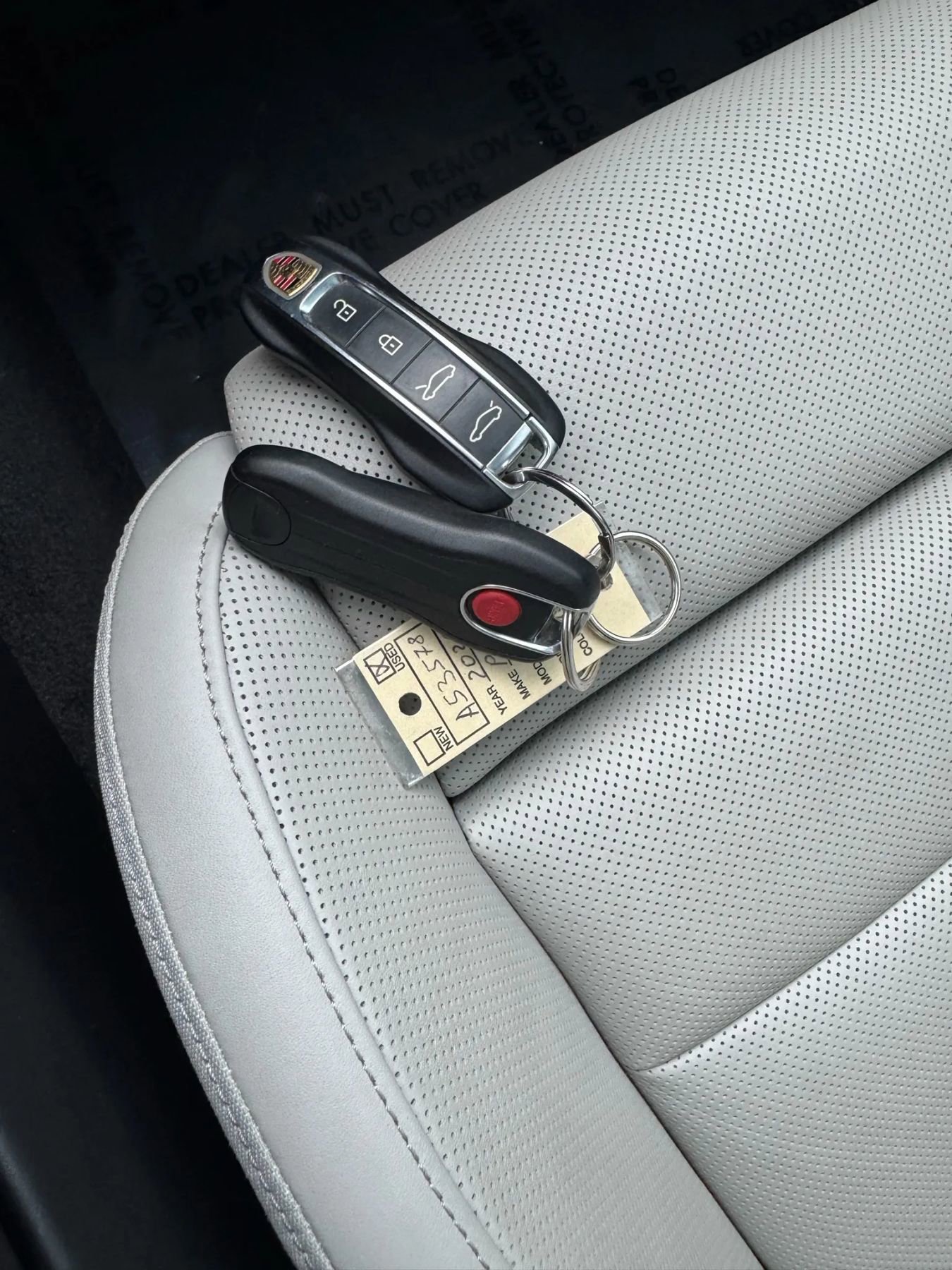 Used 2020 Porsche Taycan 4S image 47