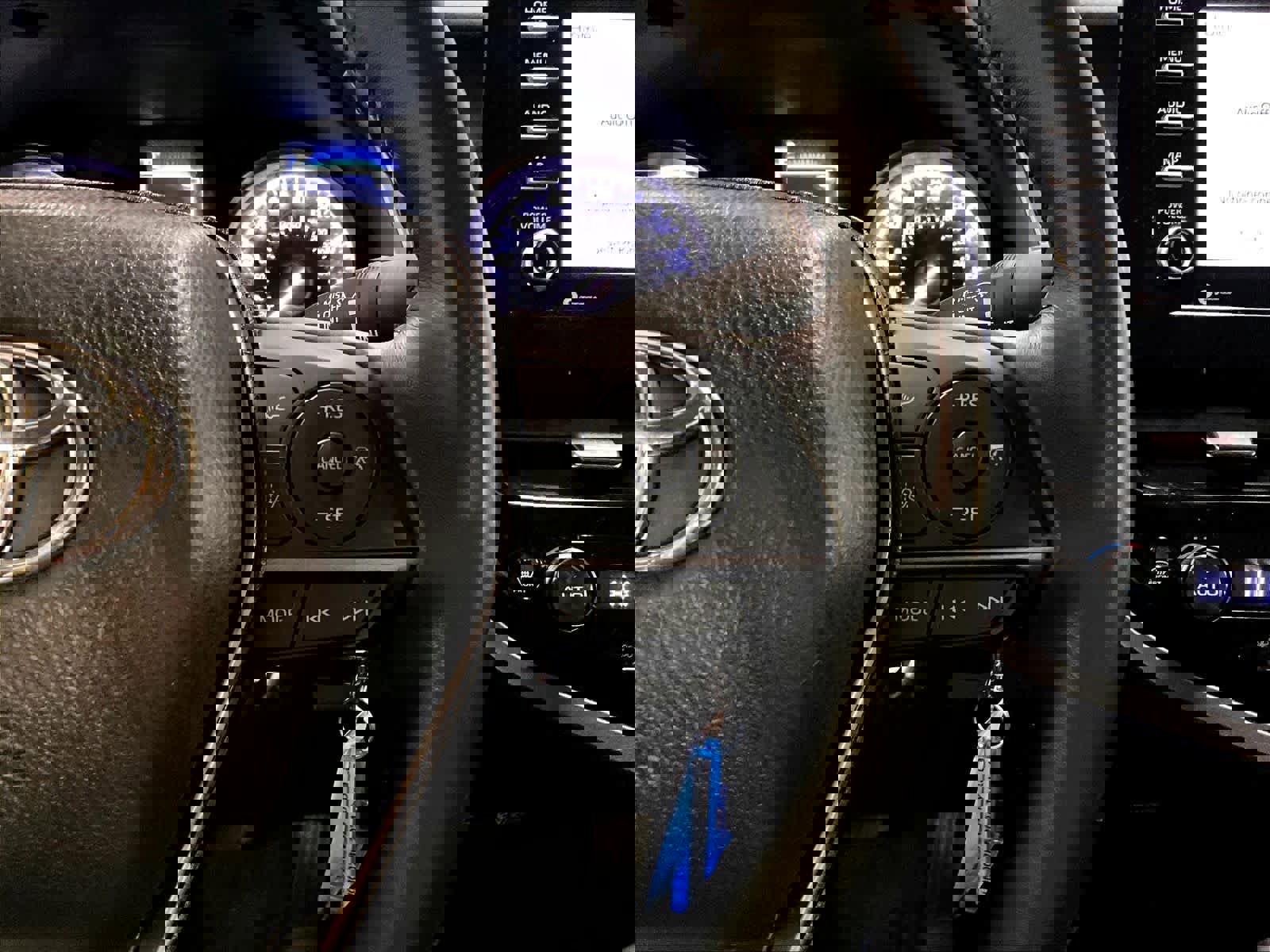 Used 2024 Toyota Camry SE image 24