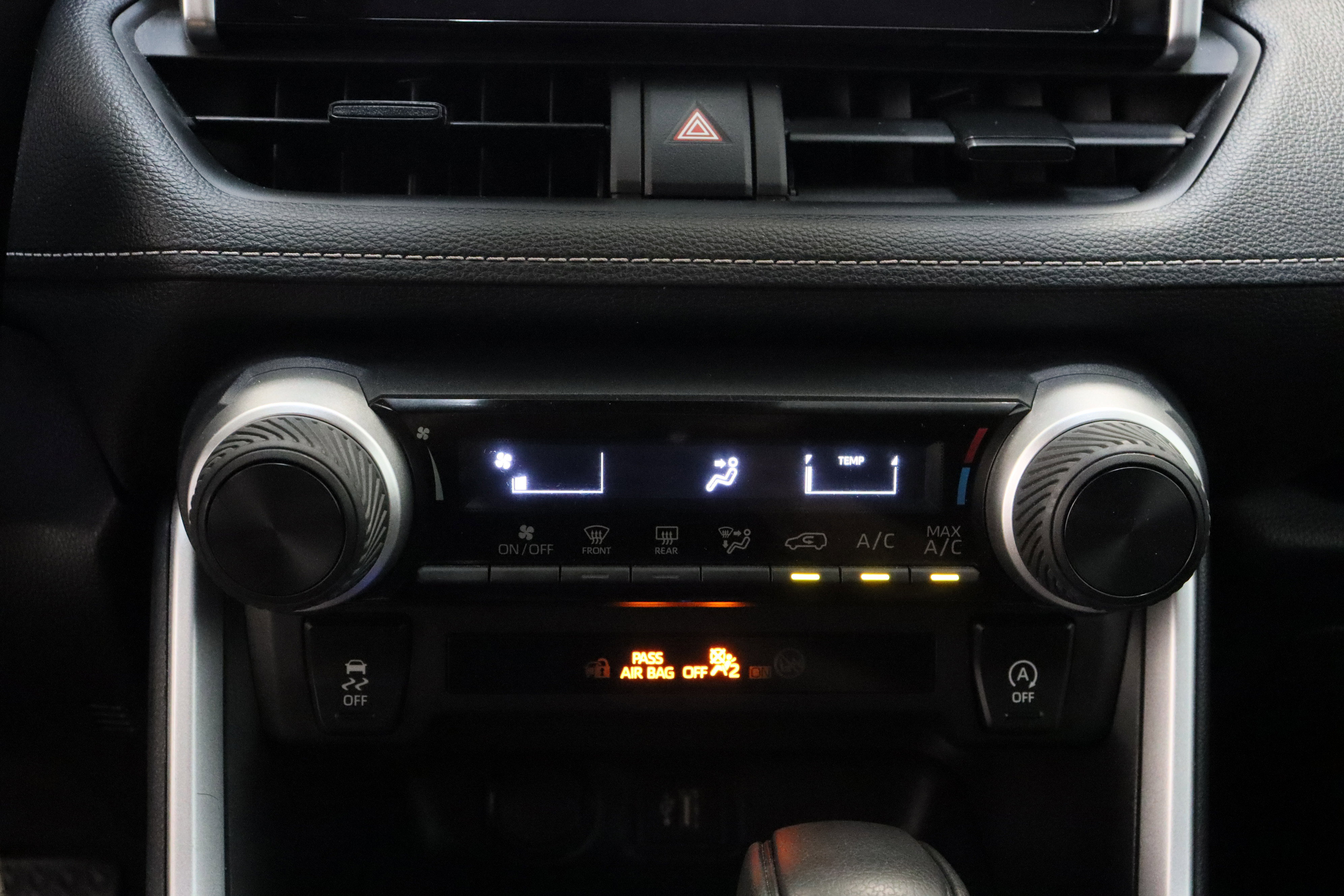 Used 2025 Toyota RAV4 LE FWD image 18