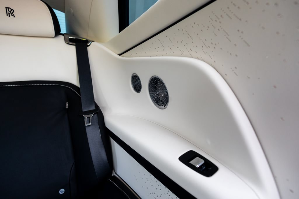 Used 2024 Rolls-Royce Spectre w/ Spectre Launch Package AWD/4WD image 57