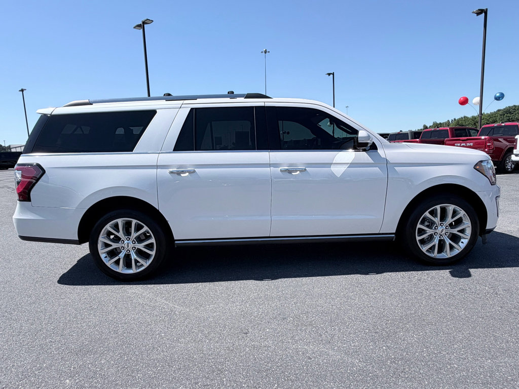 Used 2018 Ford Expedition Max Limited w/ Equipment Group 301A RWD image 4