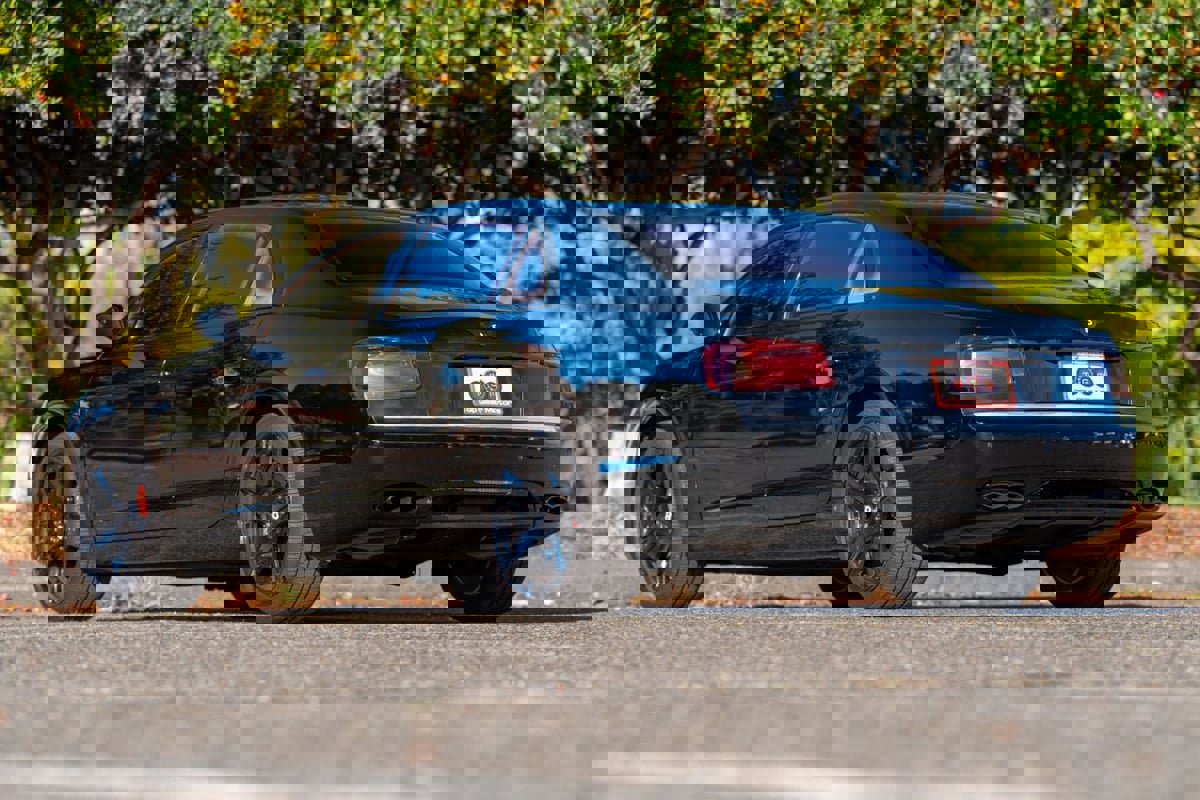 Used 2015 Bentley Flying Spur V8 image 35