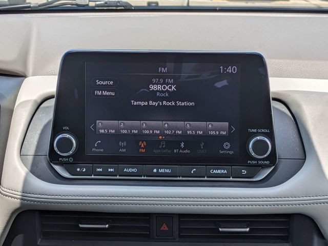 Used 2025 Nissan Rogue SV FWD image 17