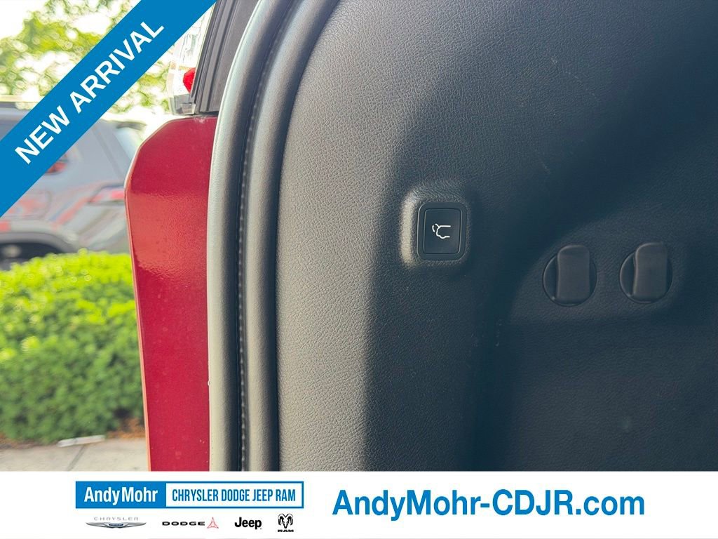 Used 2019 Jeep Cherokee Limited AWD/4WD image 37