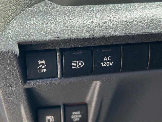 Certified 2023 Toyota Sienna Limited AWD/4WD image 30