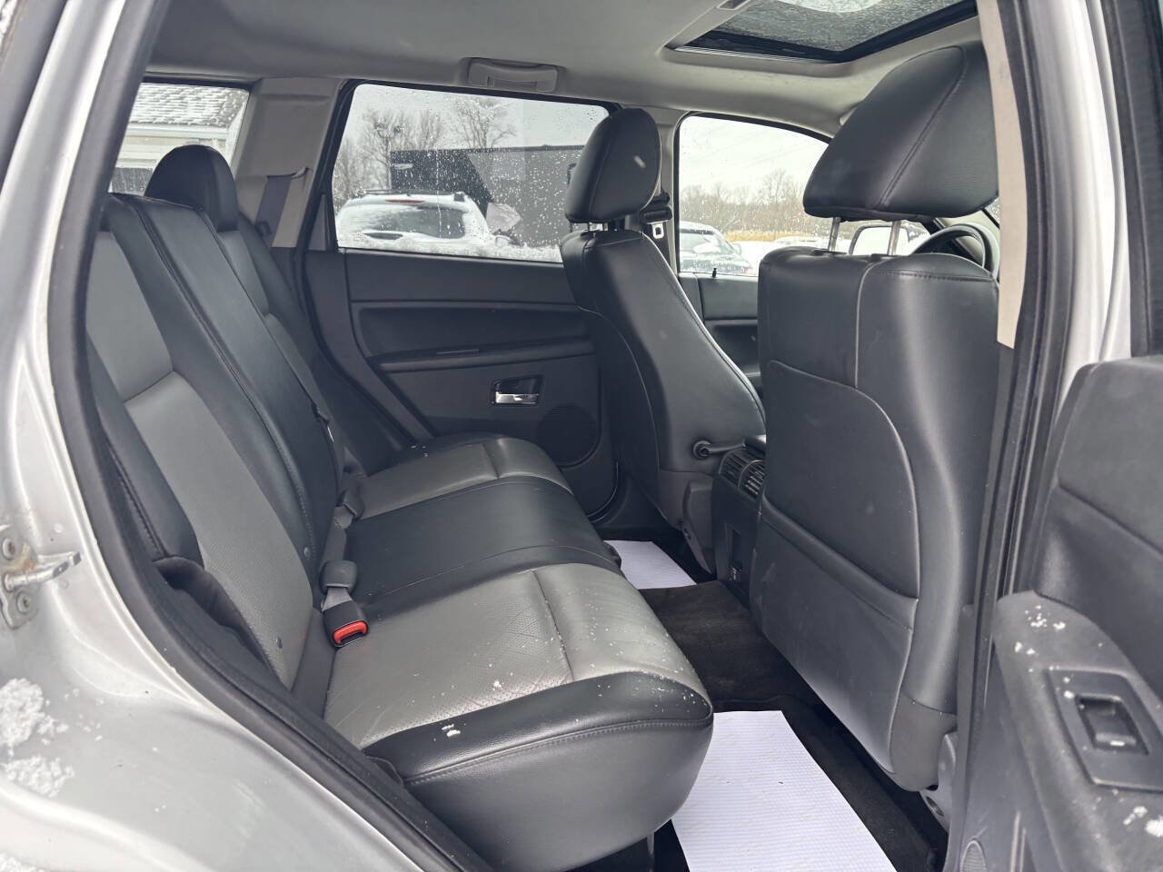 Used 2009 Jeep Grand Cherokee Laredo image 19