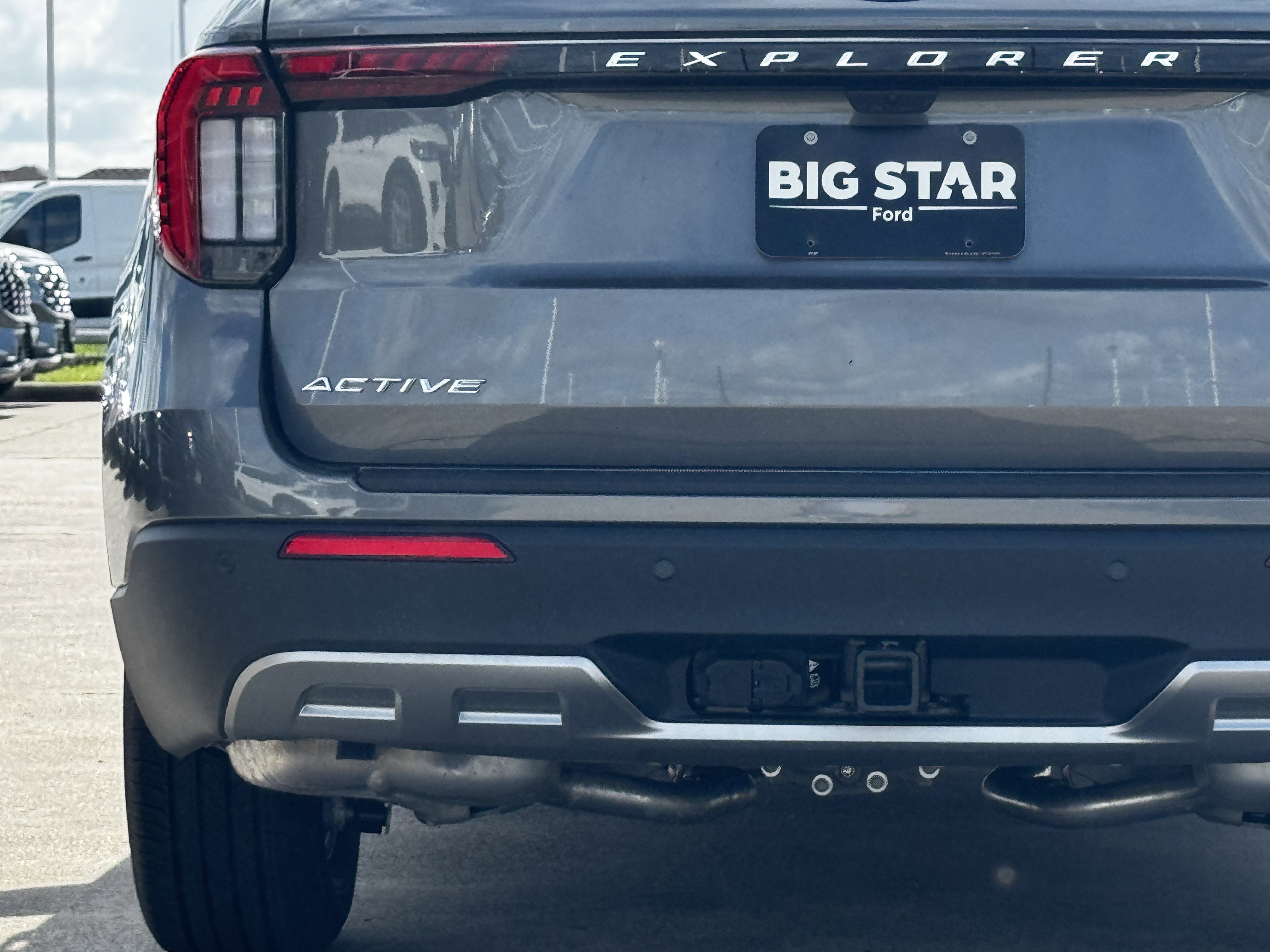 New 2026 Ford Explorer Active w/ Active Comfort Package image 12