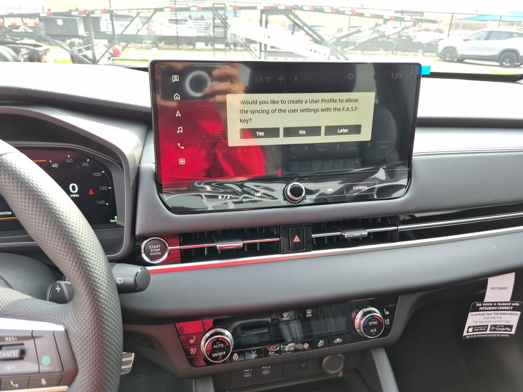 New 2026 Mitsubishi Outlander SEL image 39