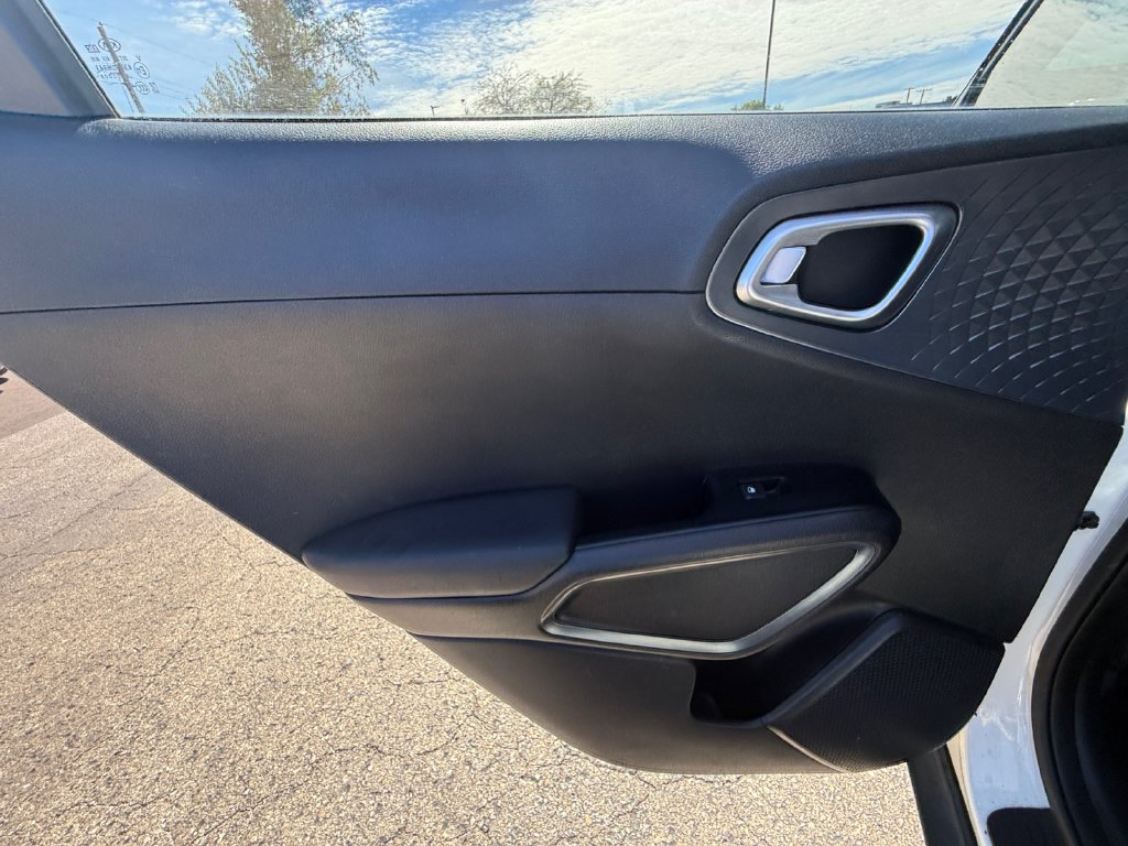 Used 2021 Kia Soul S FWD image 21