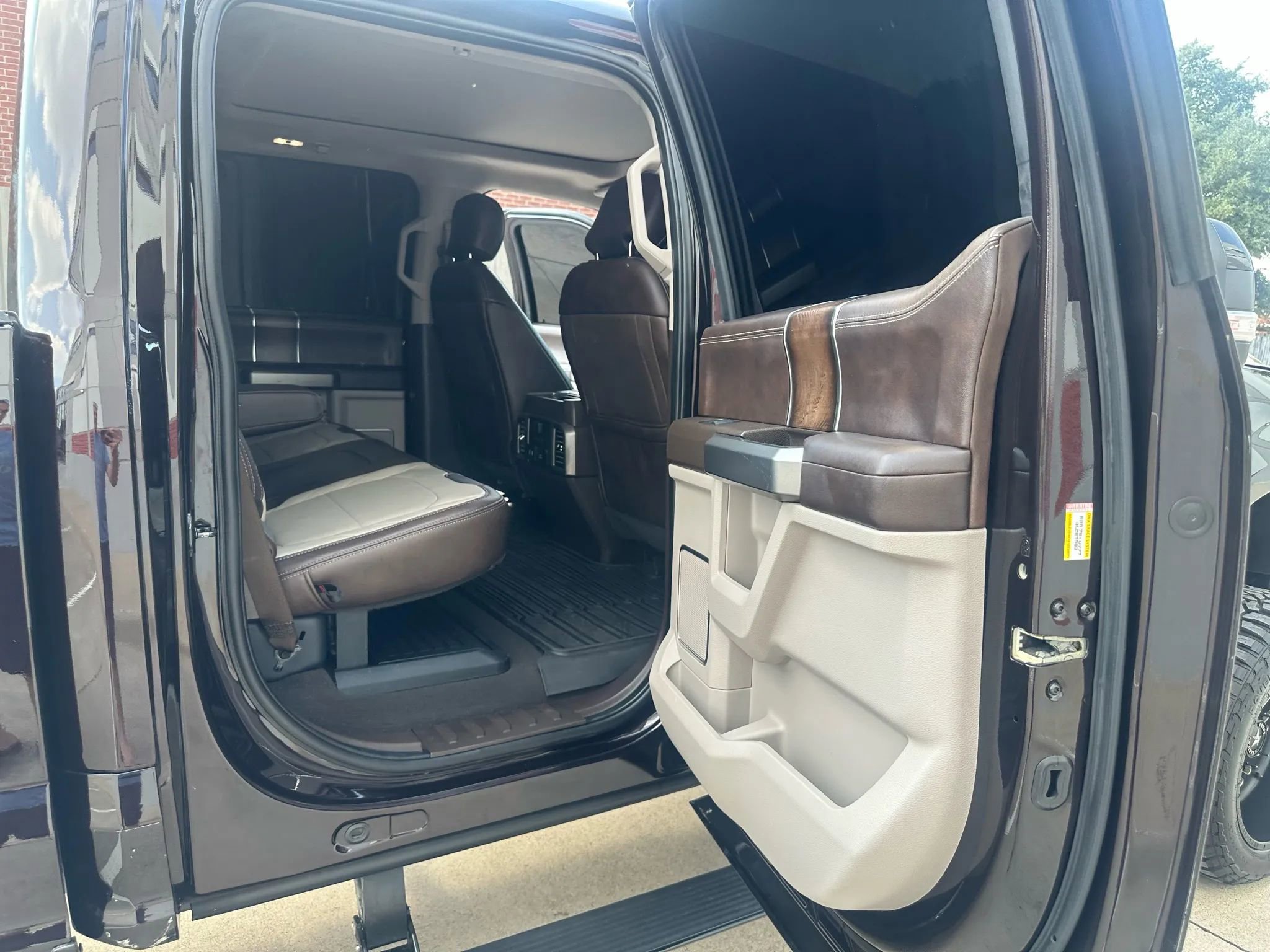 Used 2019 Ford F350 Limited image 26