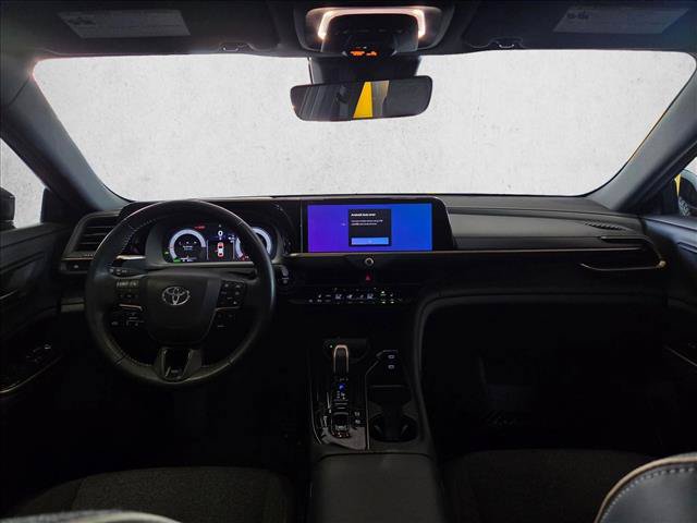 Certified 2024 Toyota Crown AWD/4WD image 16