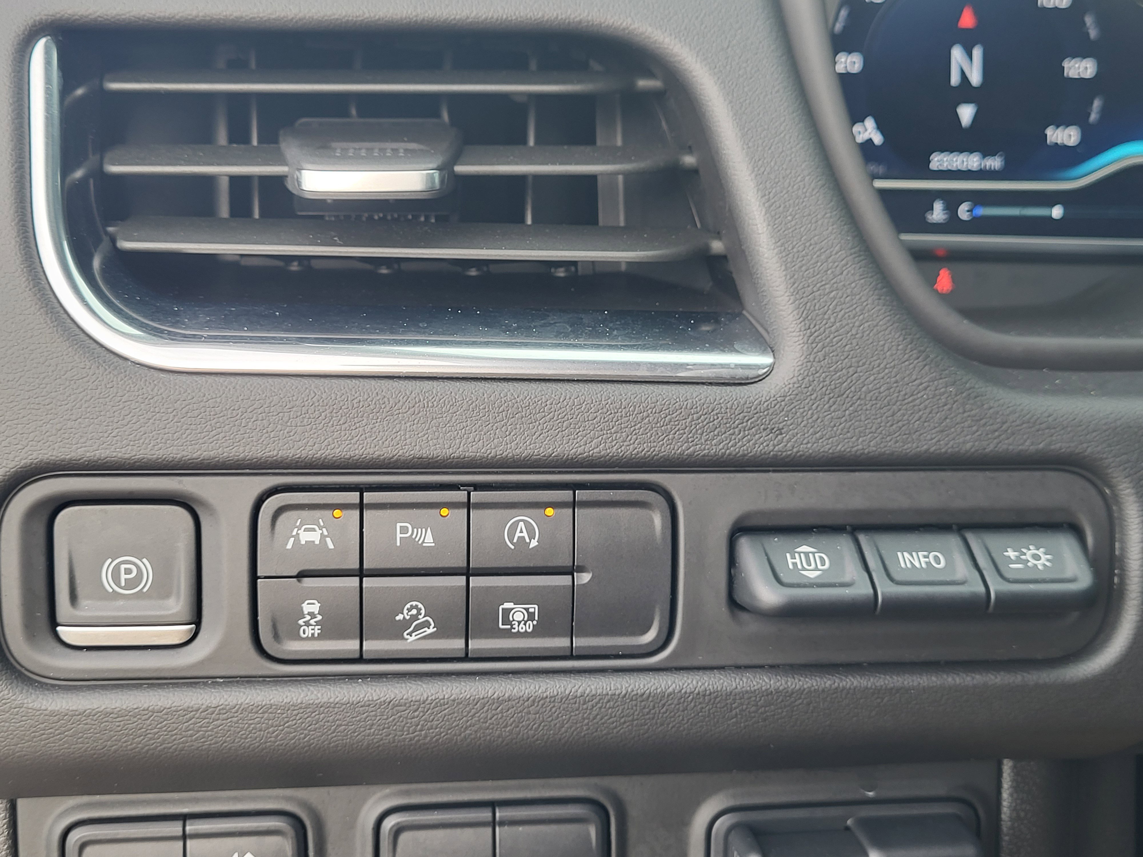 Certified 2023 Chevrolet Suburban High Country image 35