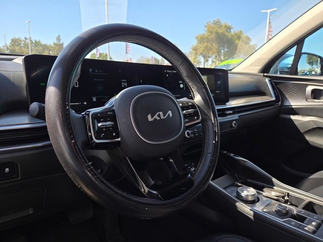 Certified 2025 Kia Sorento EX AWD/4WD image 14