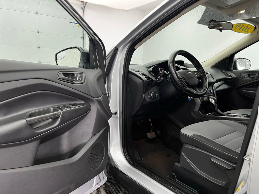 Used 2019 Ford Escape S image 15