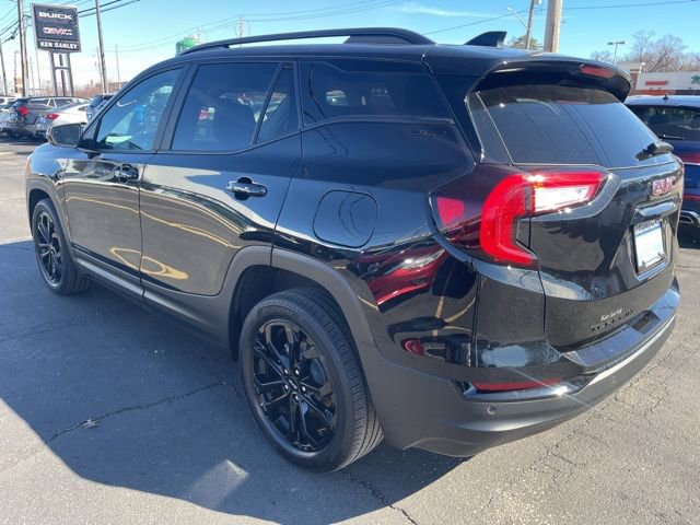 Certified 2022 GMC Terrain SLE w/ Driver Convenience Package image 4