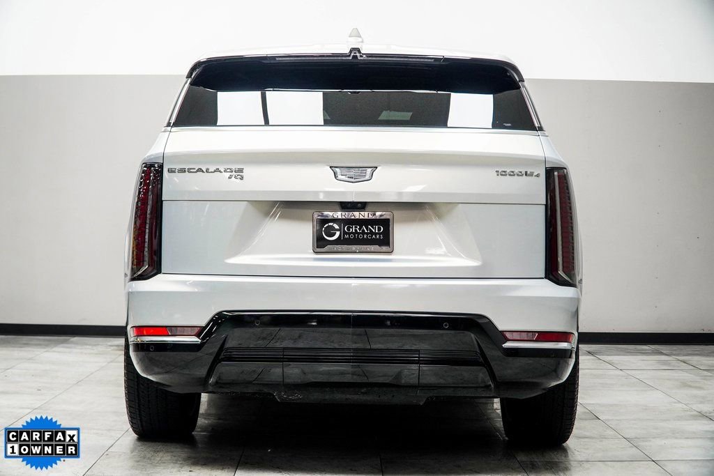 Used 2025 Cadillac Escalade IQ Luxury 2 AWD/4WD image 11