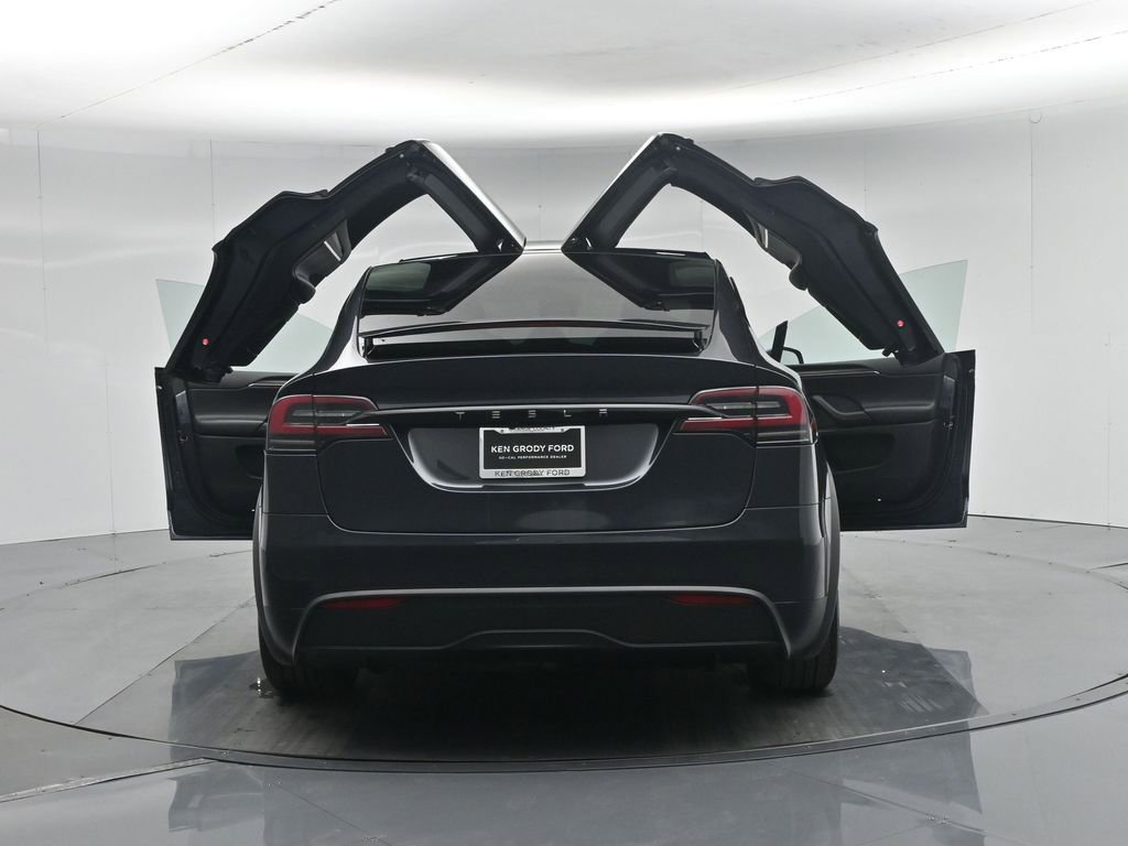Used 2024 Tesla Model X image 29