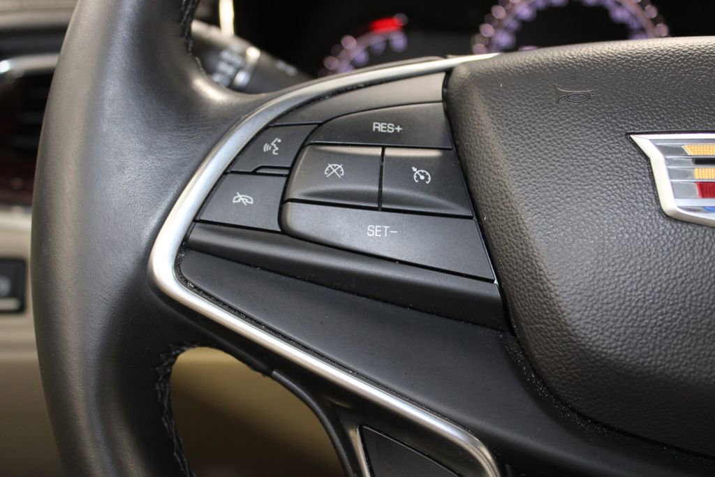 Used 2018 Cadillac XT5 Premium Luxury w/ Driver Assist Package image 22