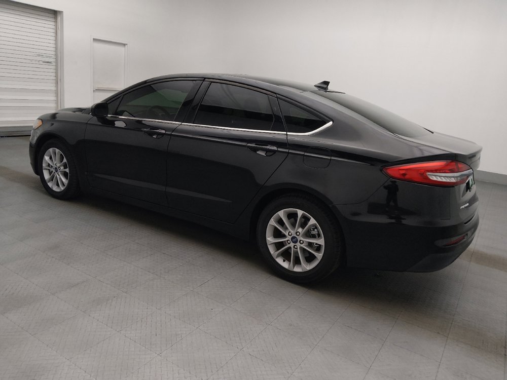 Used 2020 Ford Fusion SE FWD image 3