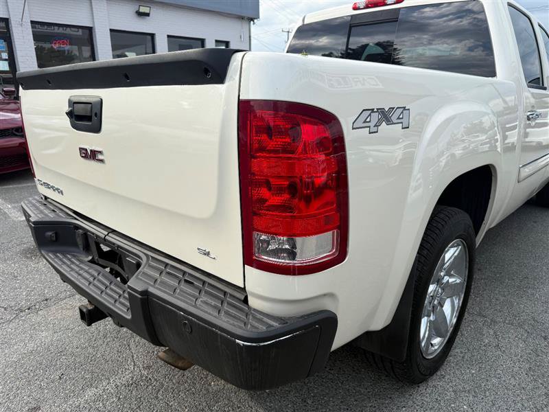 Used 2013 GMC Sierra 1500 SLT w/ SLT White Diamond Edition AWD/4WD image 26