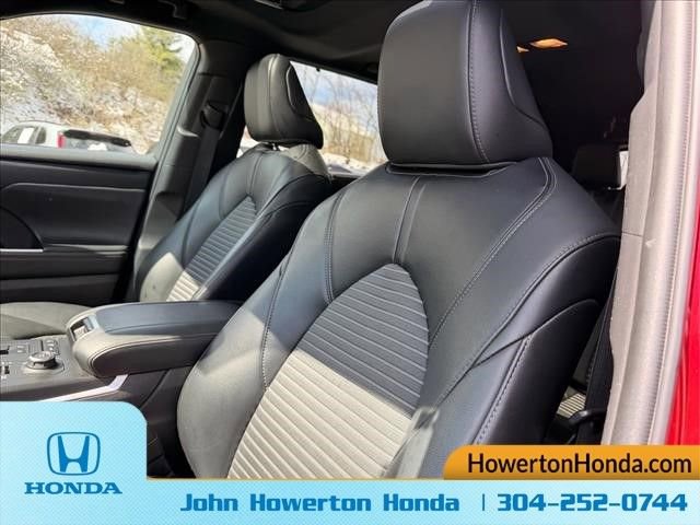 Used 2022 Toyota Highlander XSE image 13