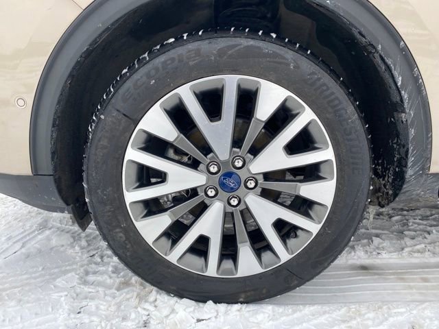Used 2020 Ford Escape Titanium image 24