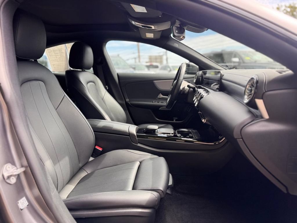 Used 2022 Mercedes-Benz CLA 250 4MATIC w/ Premium Package image 30