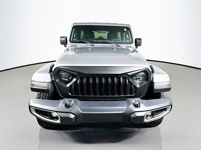 Used 2018 Jeep Wrangler Unlimited Sahara w/ Cold Weather Group image 2