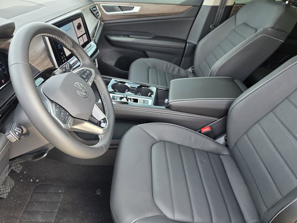 New 2026 Volkswagen Atlas SEL image 9