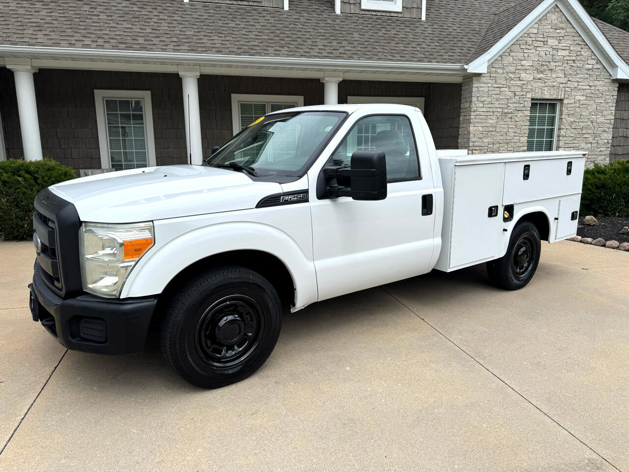 Used 2015 Ford F250 XL image 2