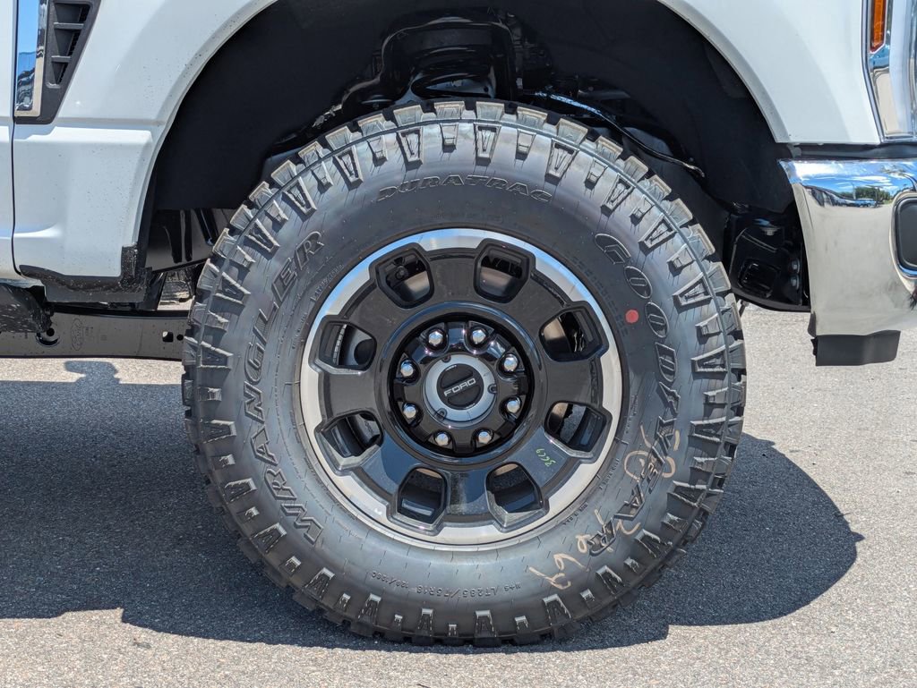 New 2026 Ford F250 King Ranch w/ Tremor Off-Road Package AWD/4WD image 11