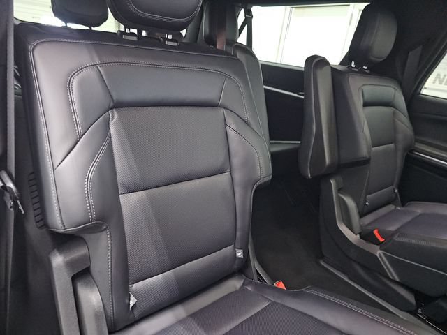 Used 2025 Lincoln Navigator L Reserve w/ Jet Appearance Package AWD/4WD image 34