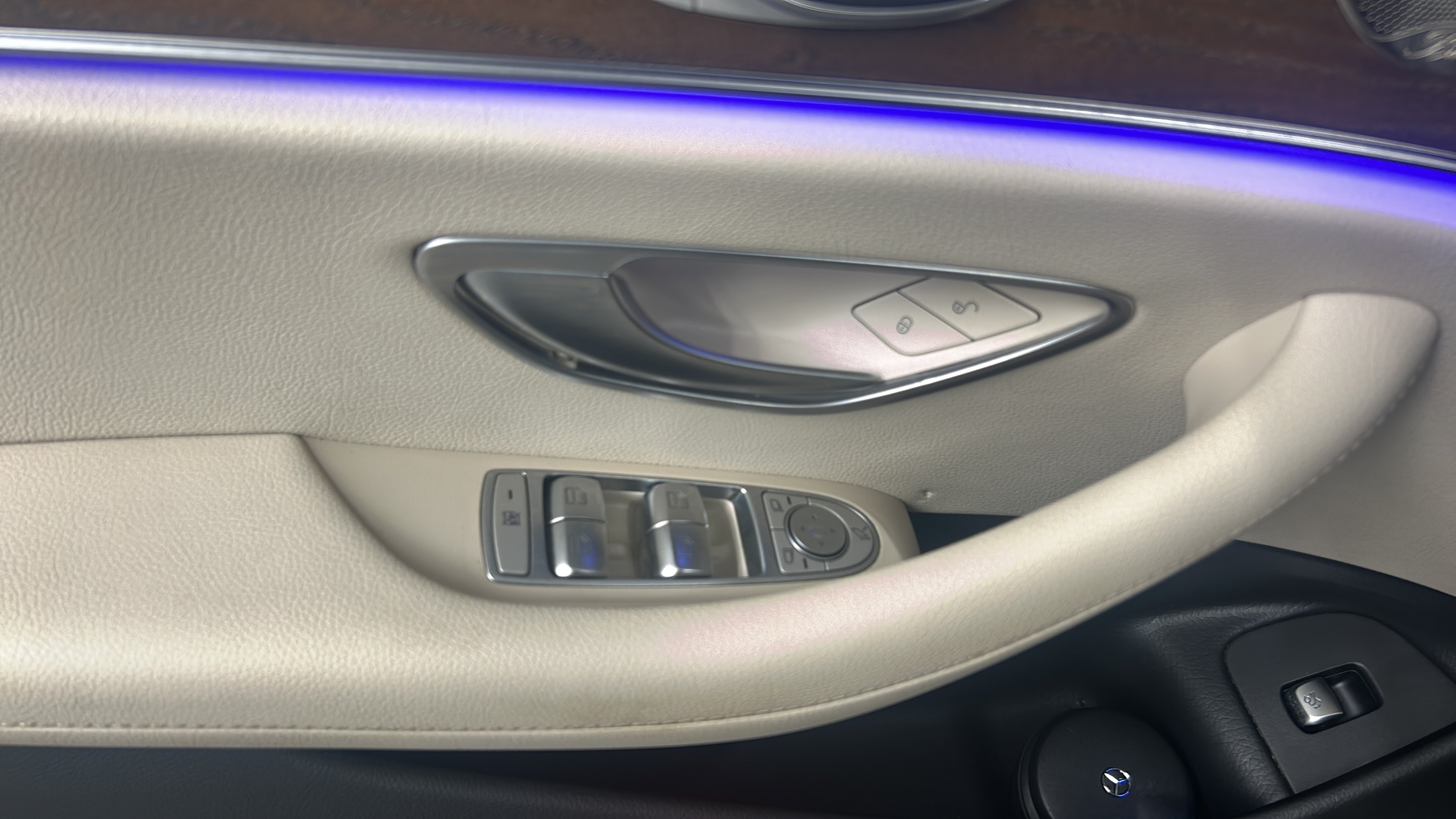 Used 2022 Mercedes-Benz E 350 Sedan image 11