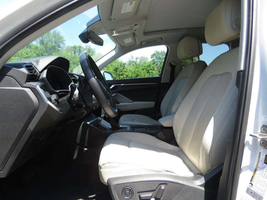 Used 2023 Audi Q3 2.0T Premium Plus w/ Premium Plus Package AWD/4WD image 10