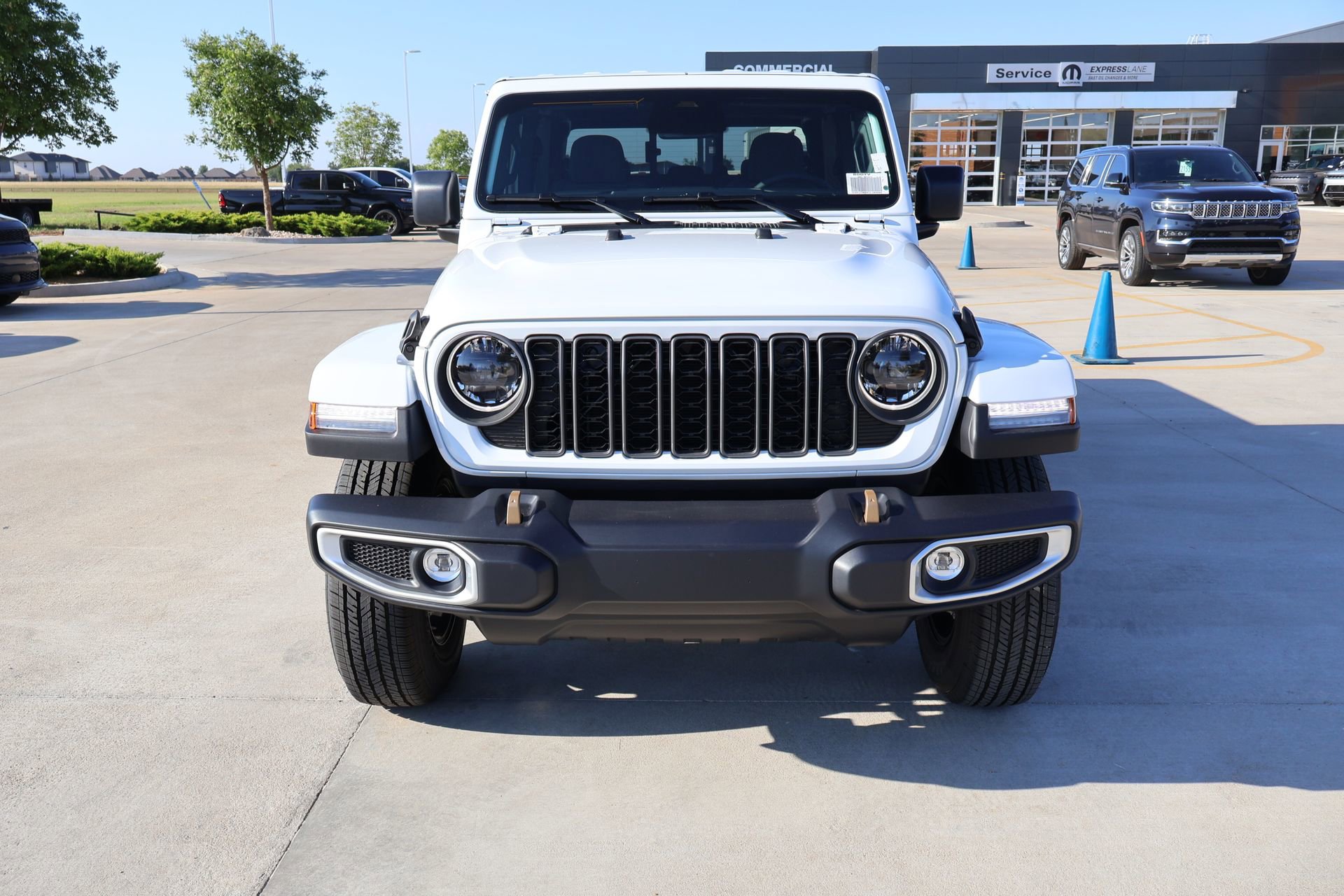 New 2026 Jeep Gladiator Sport AWD/4WD image 10