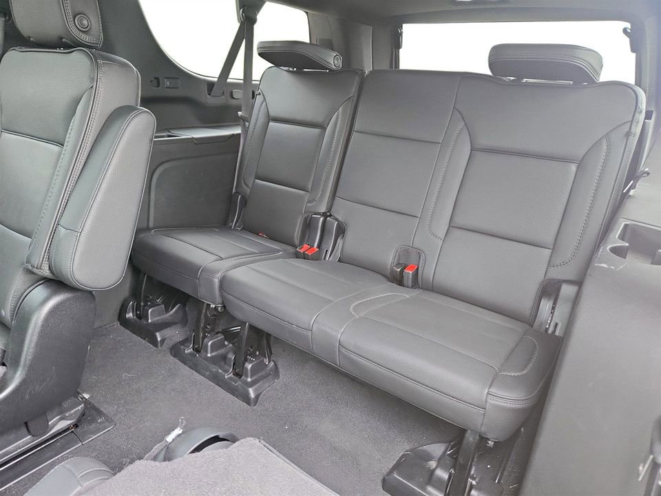 Used 2024 GMC Yukon XL Denali w/ Advanced Technology Package AWD/4WD image 27