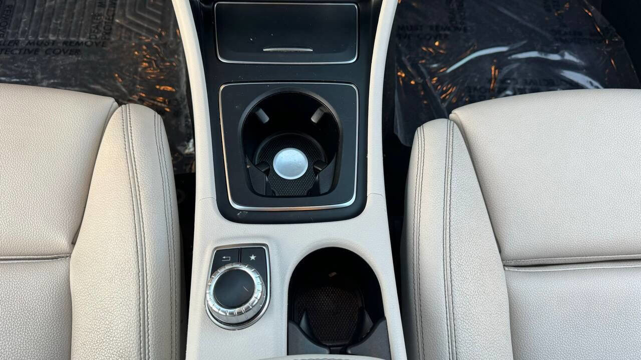 Used 2018 Mercedes-Benz CLA 250 image 22
