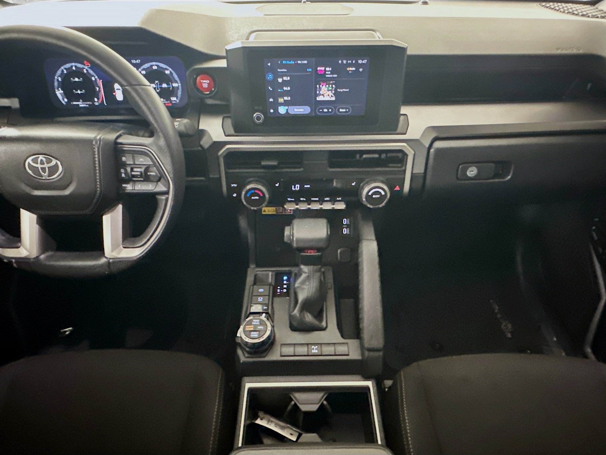 Certified 2025 Toyota 4Runner TRD Off-Road AWD/4WD image 27